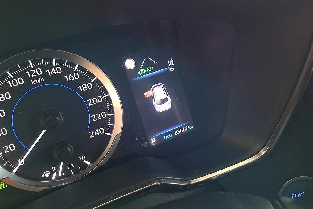 Vehicle Image 14