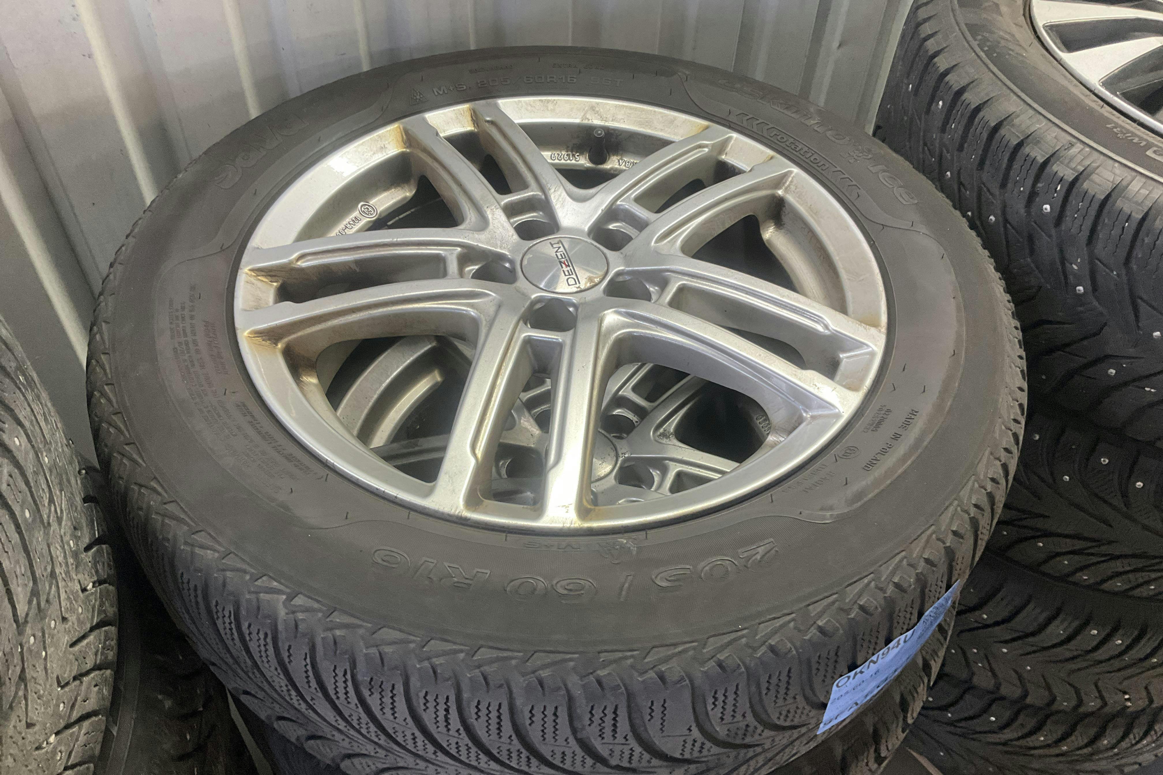 Vehicle Image 11
