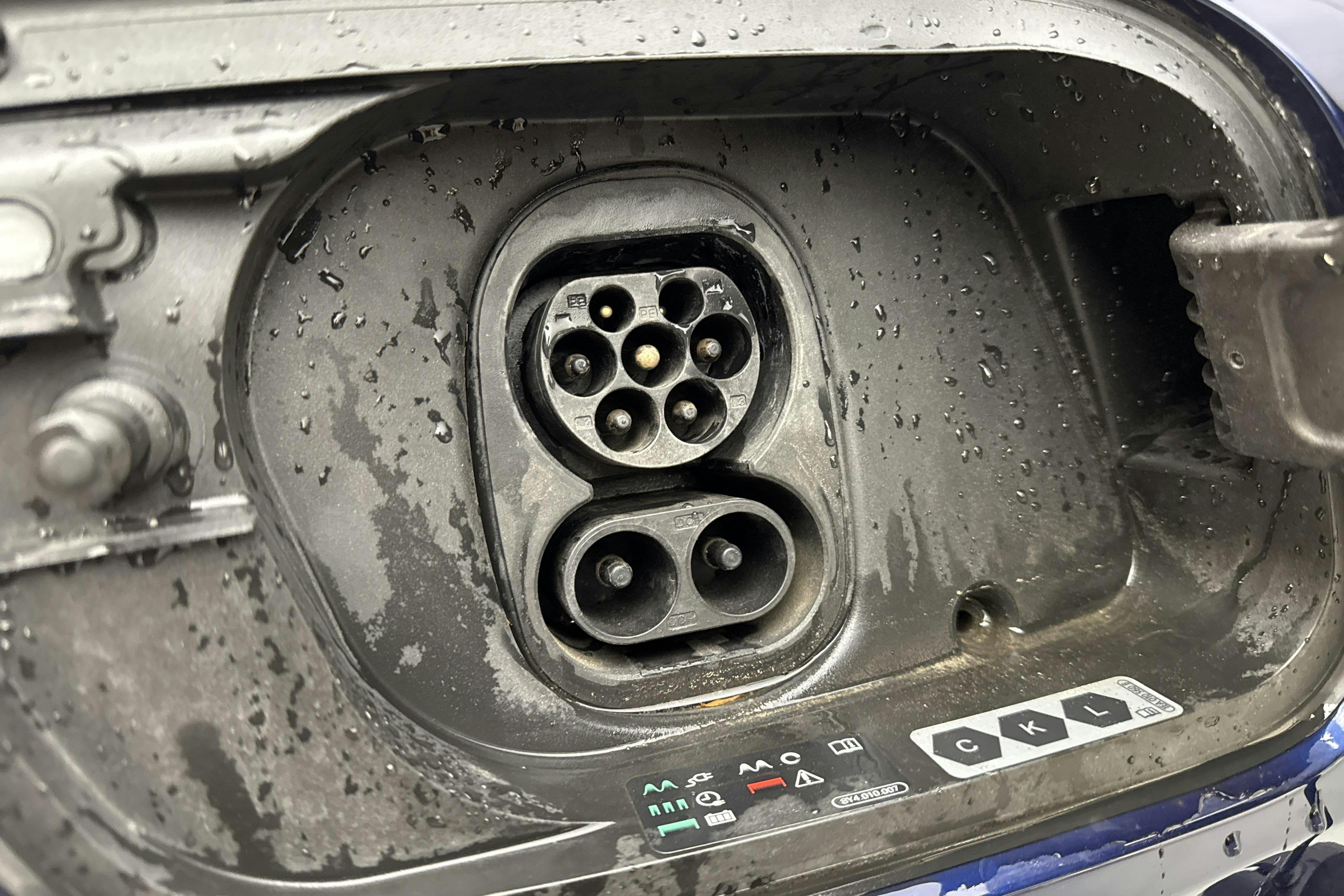 Vehicle Image 14