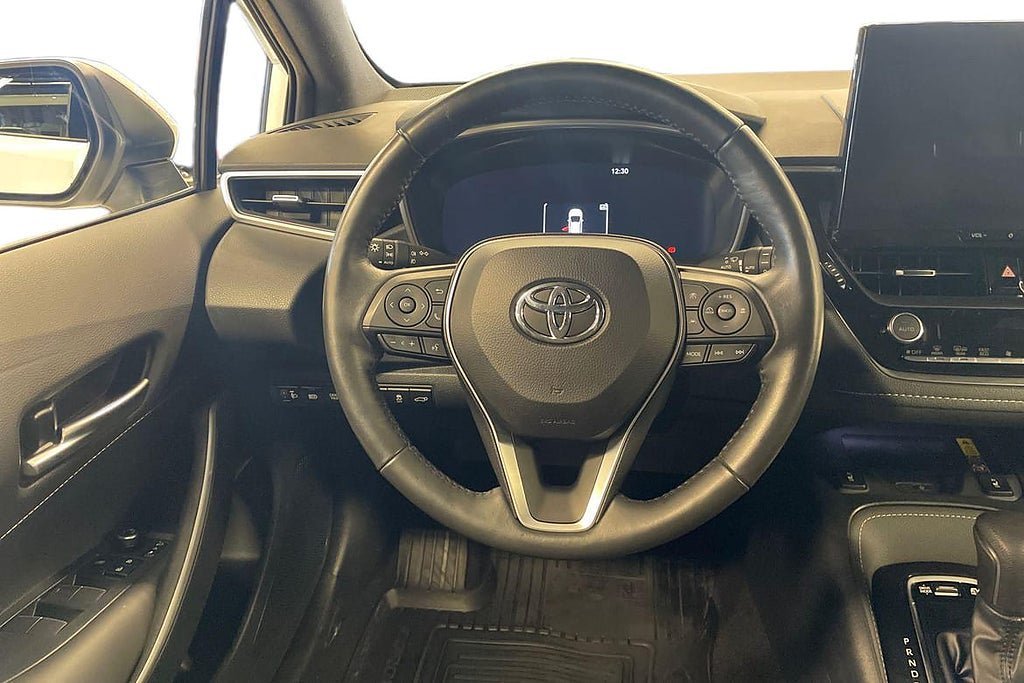Vehicle Image 10