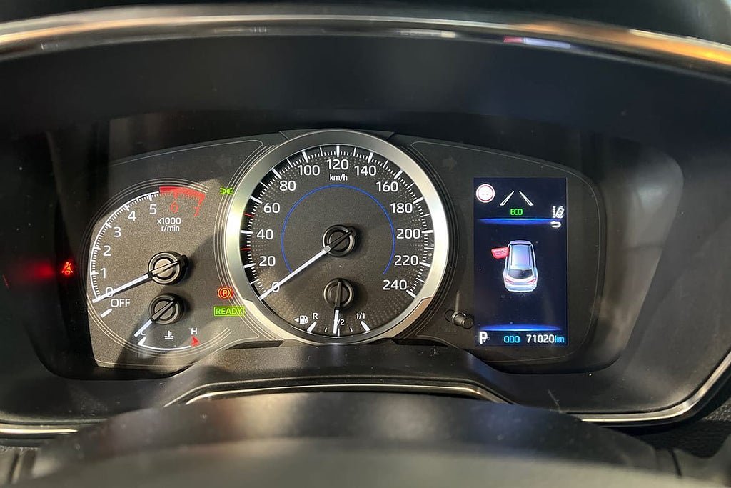 Vehicle Image 16