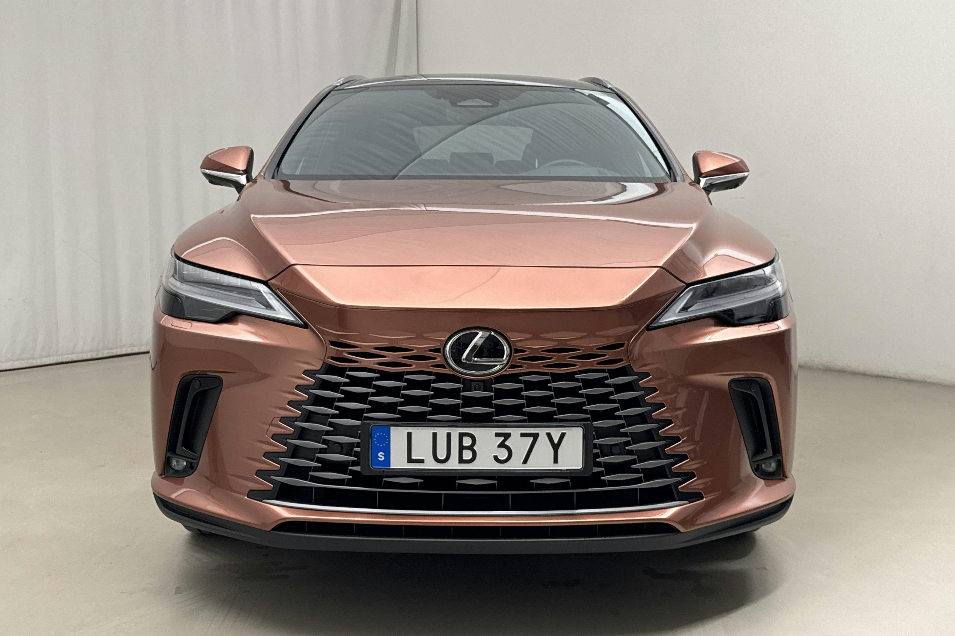 Vehicle Image 4