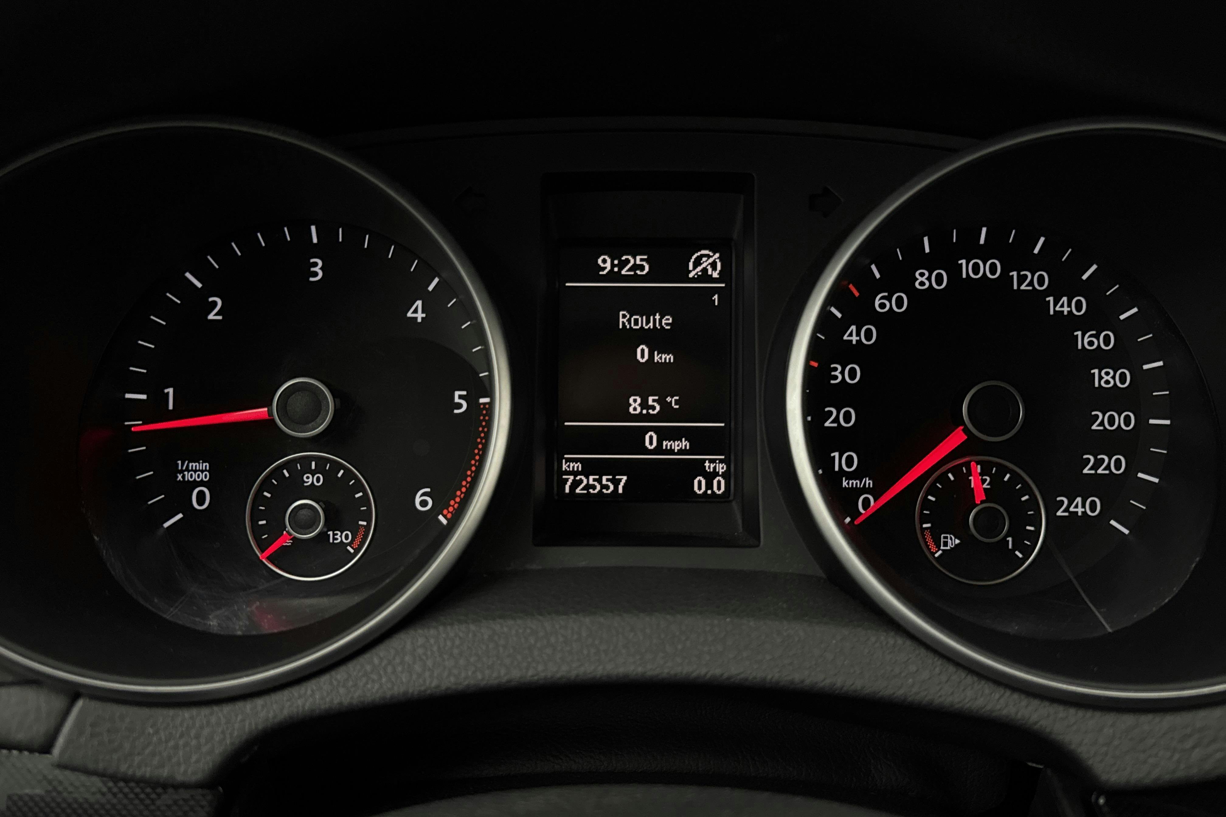 Vehicle Image 10