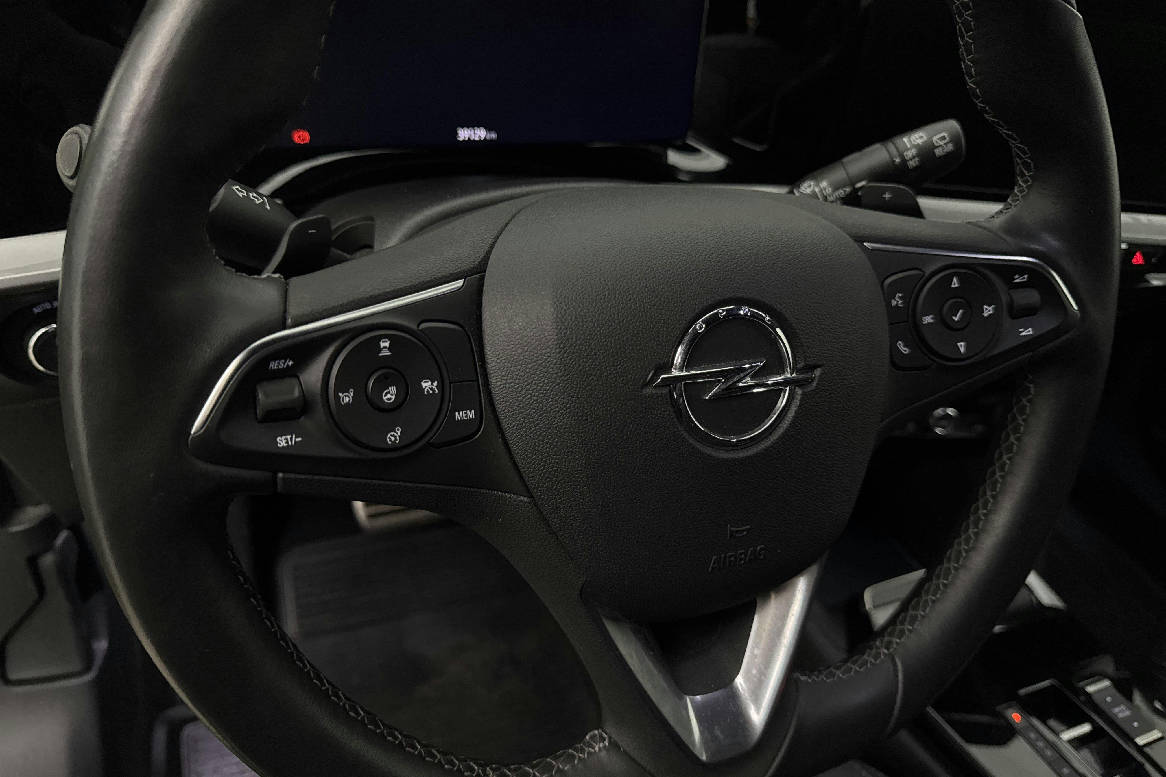 Vehicle Image 15