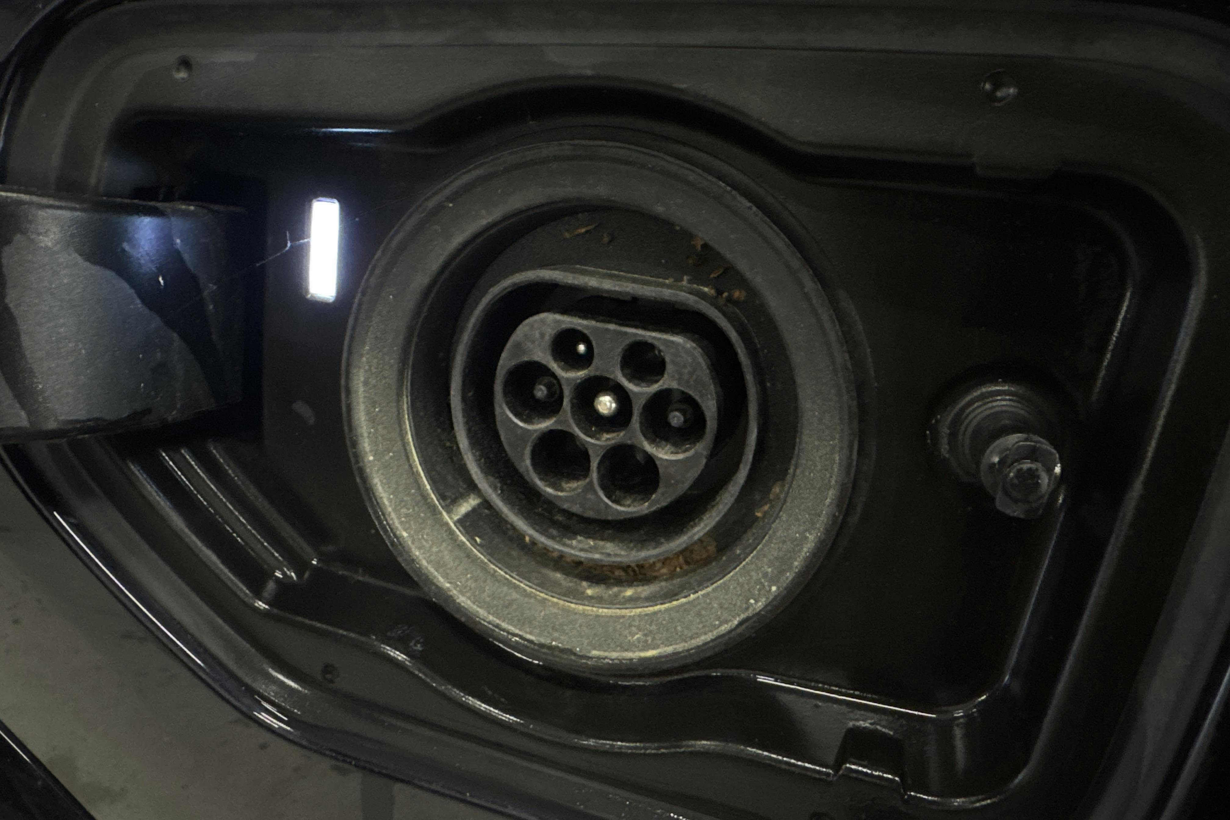 Vehicle Image 17