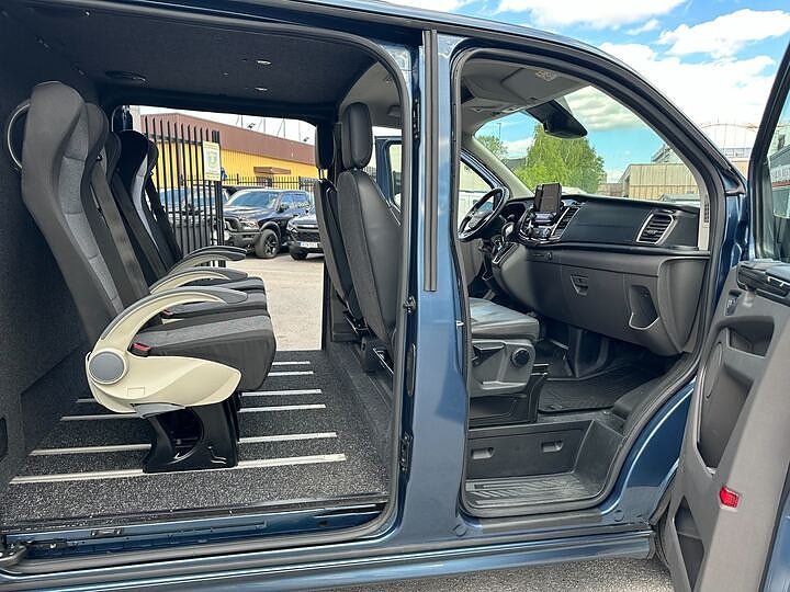 Vehicle Image 14