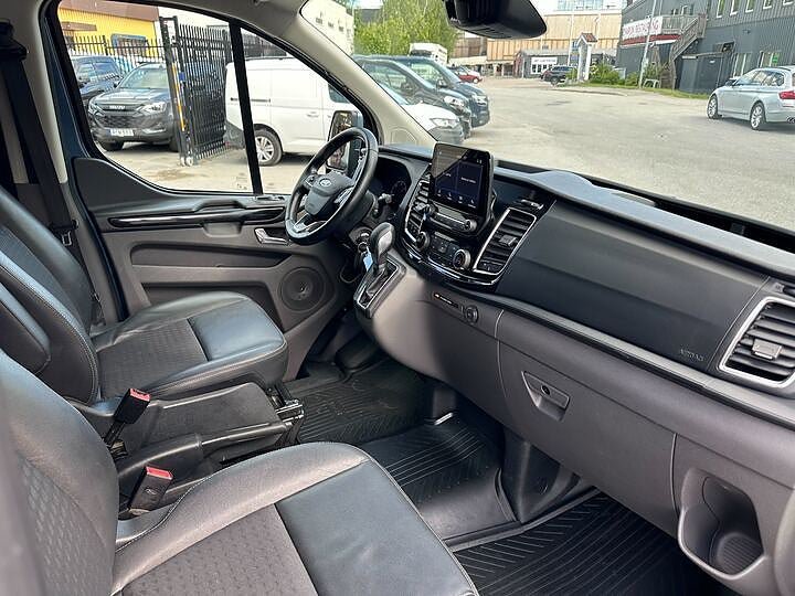 Vehicle Image 17