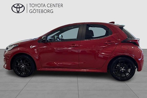 Vehicle Image 6