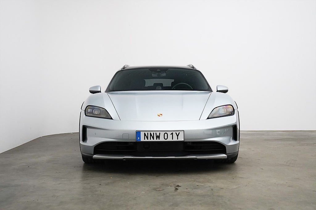 Vehicle Image 24