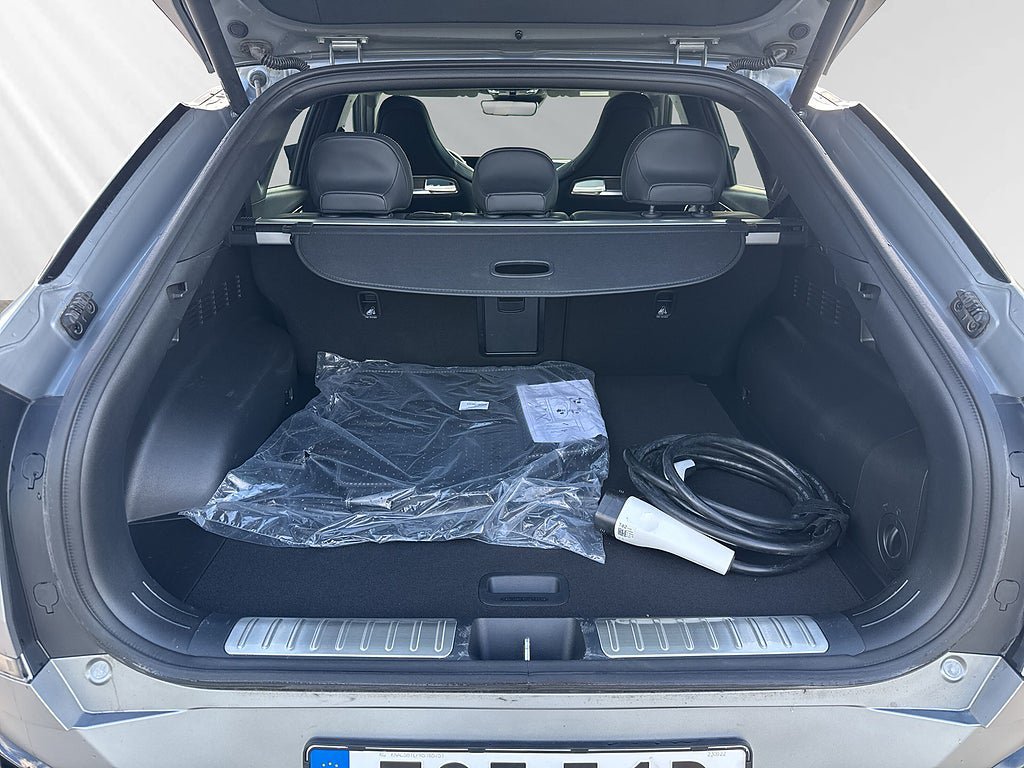 Vehicle Image 28