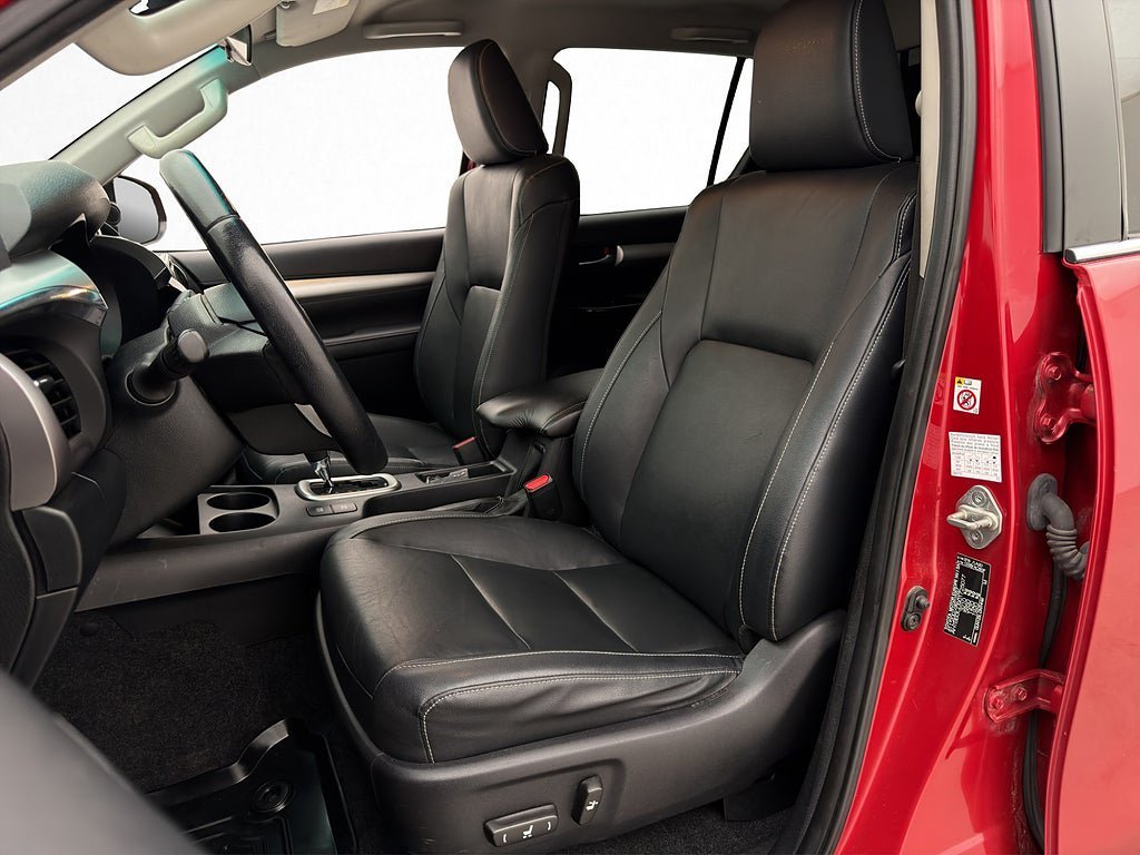 Vehicle Image 15