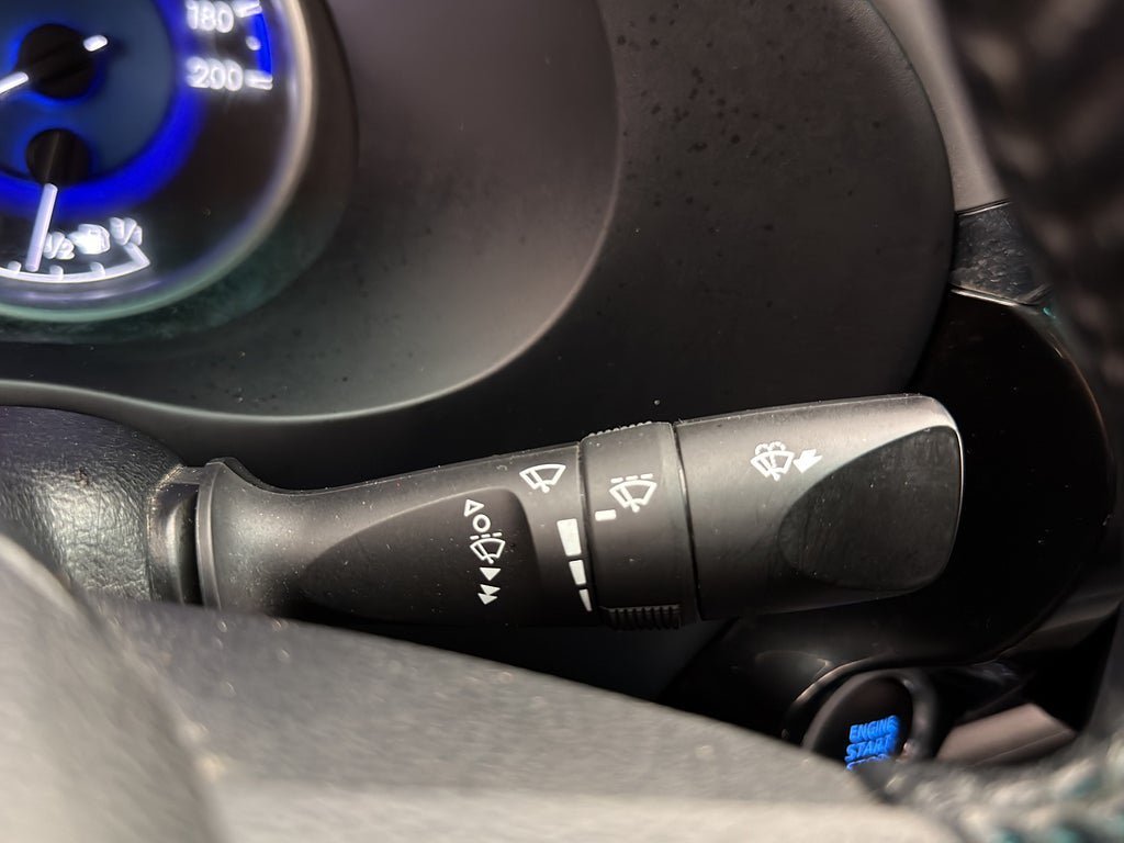 Vehicle Image 23