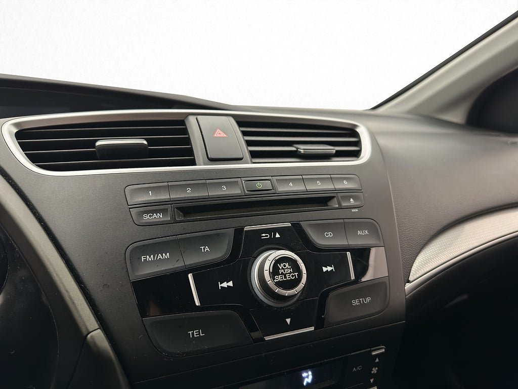 Vehicle Image 16
