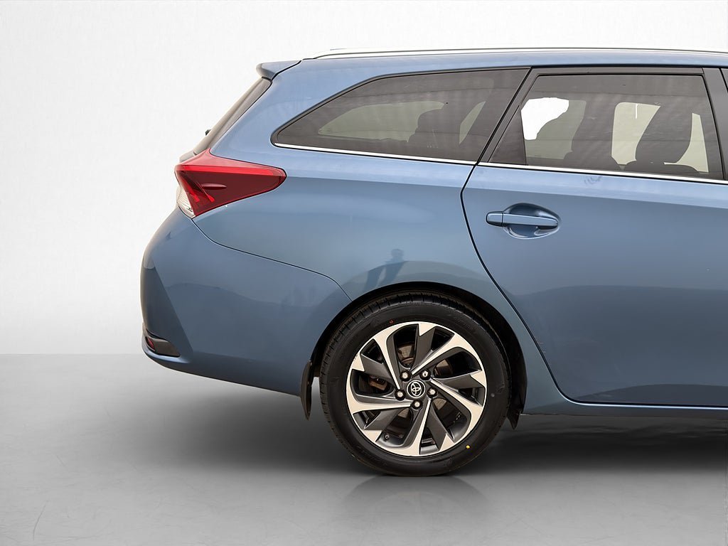 Vehicle Image 30