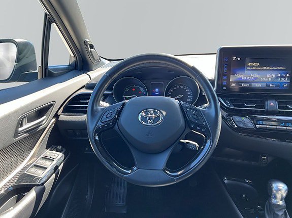 Vehicle Image 9