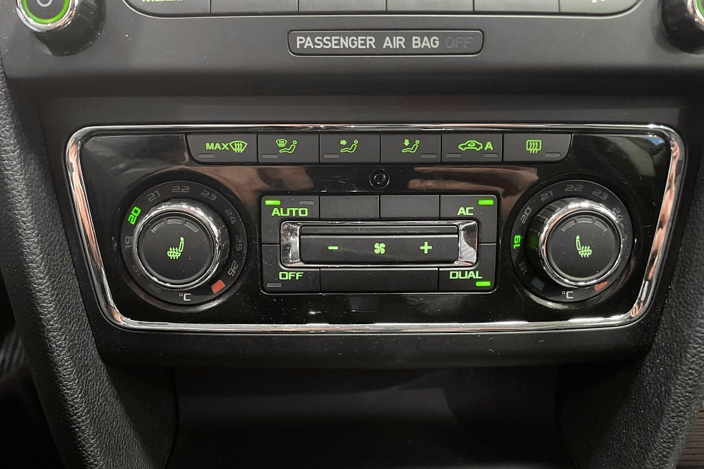 Vehicle Image 24