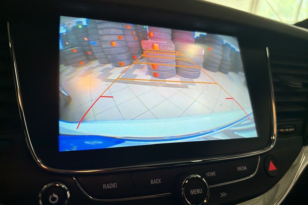 Vehicle Image 21