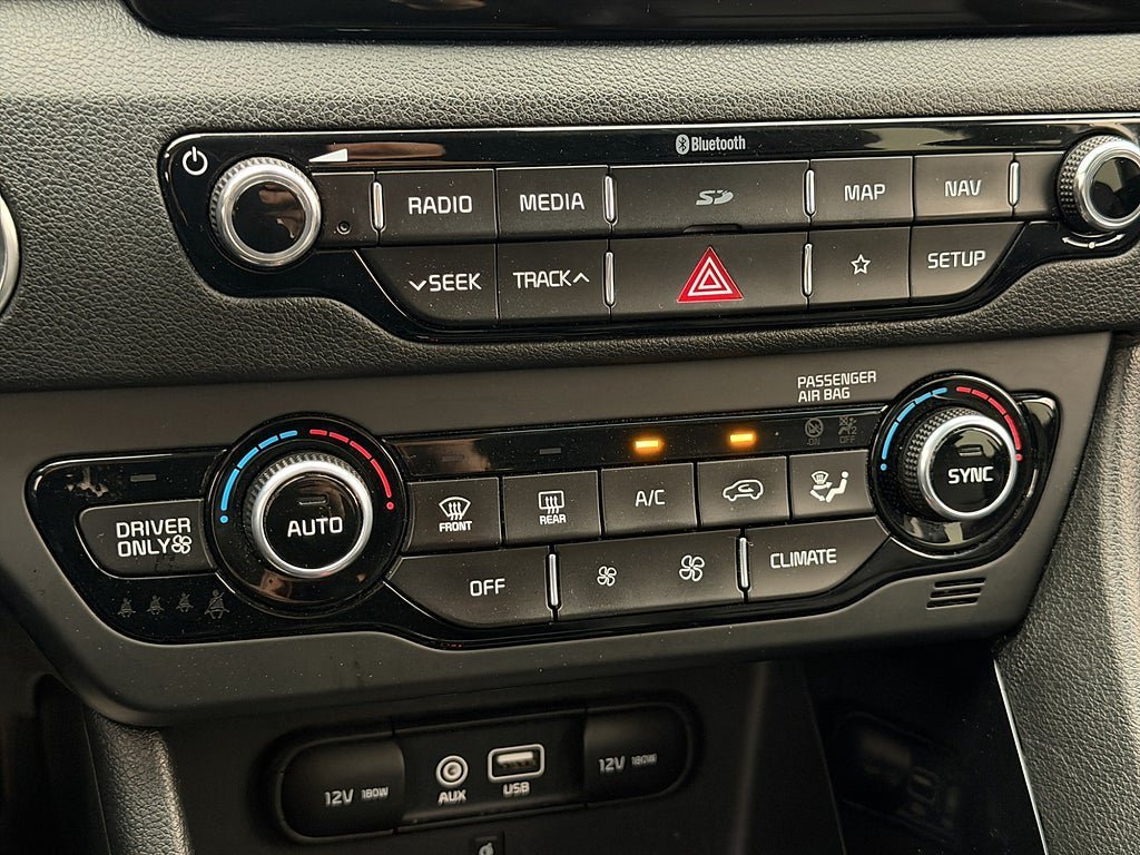 Vehicle Image 23