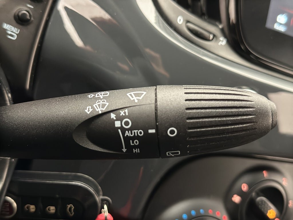 Vehicle Image 17