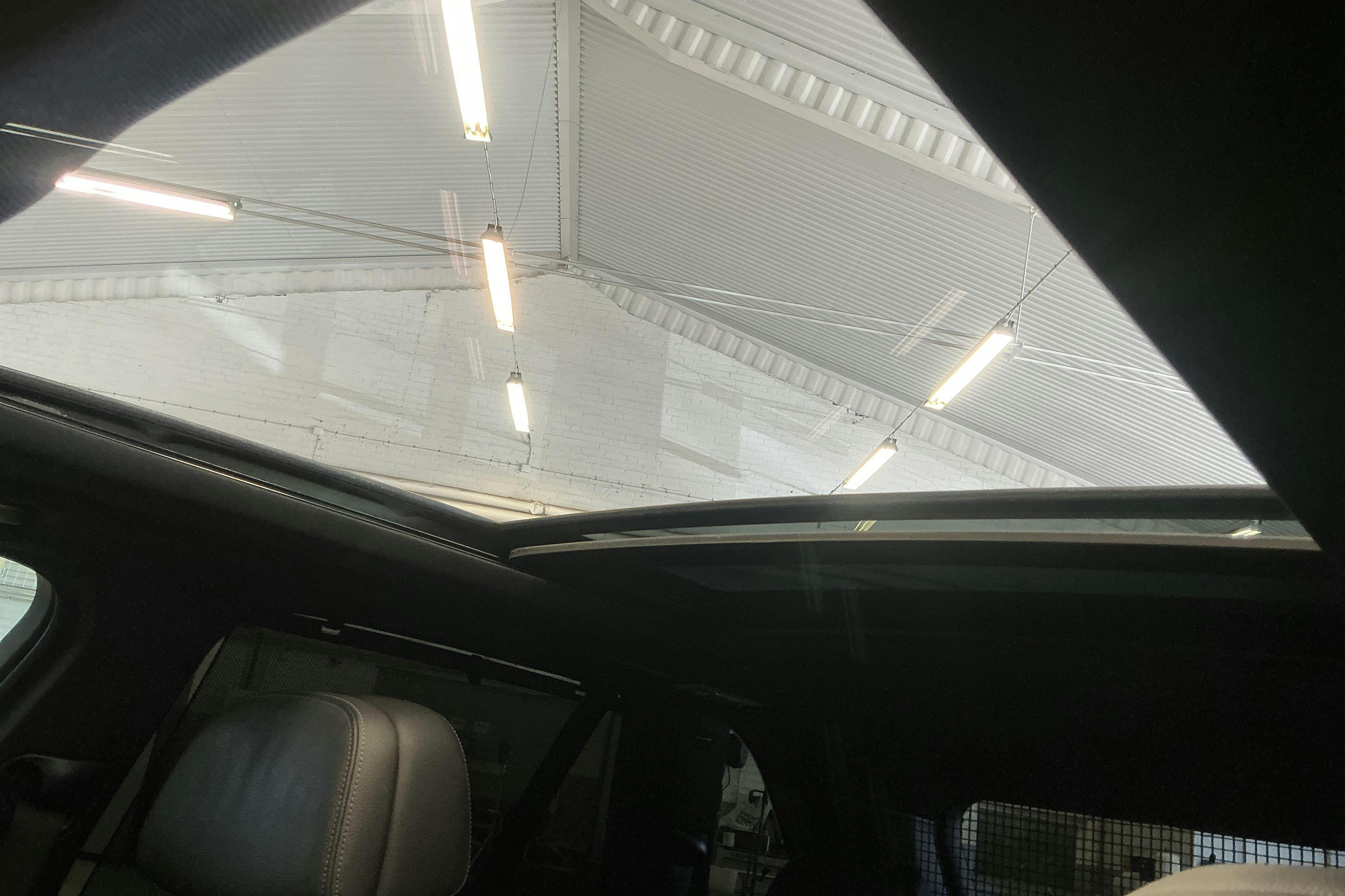 Vehicle Image 17