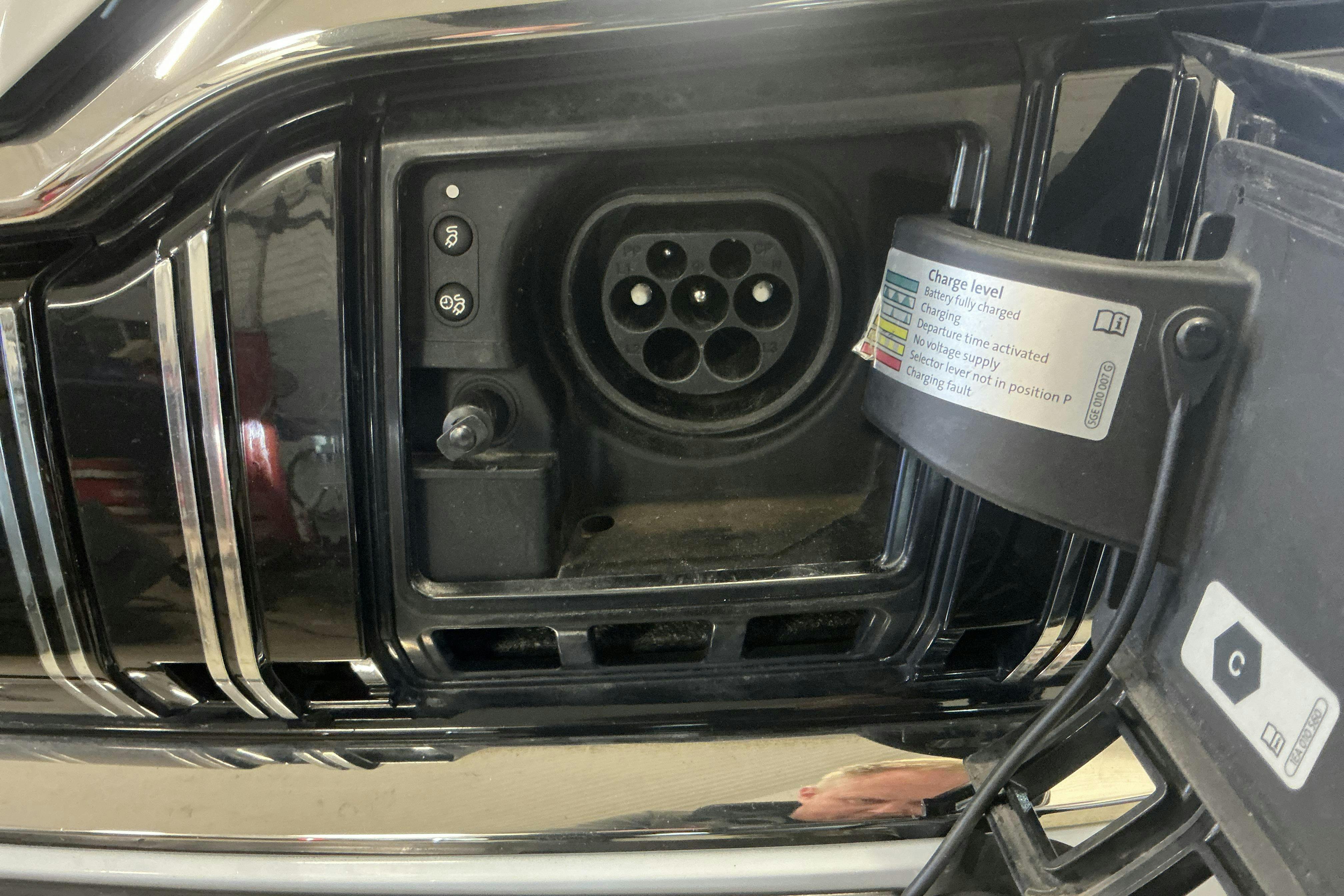 Vehicle Image 18