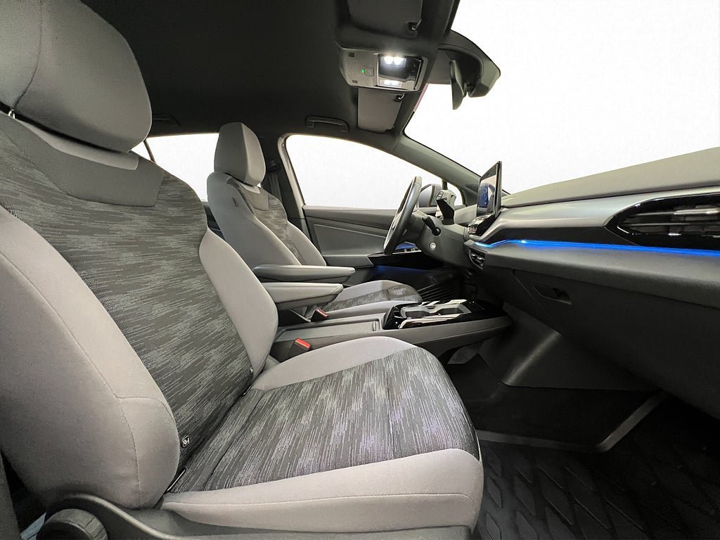 Vehicle Image 23