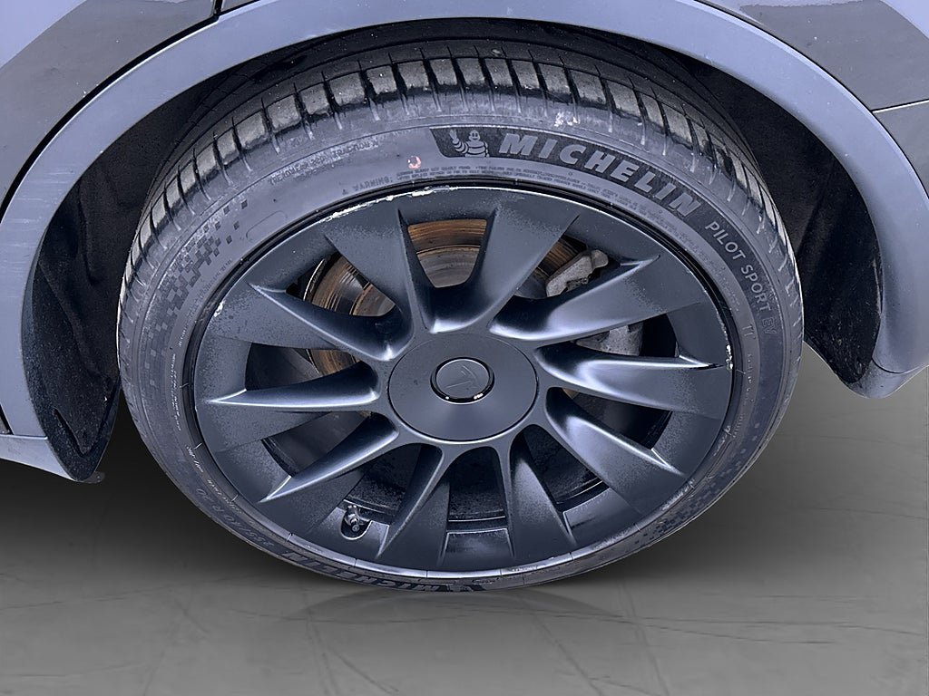 Vehicle Image 33