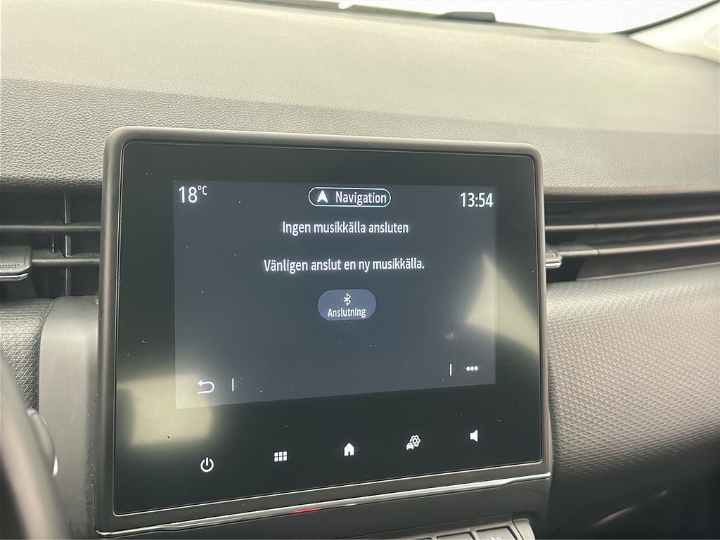 Vehicle Image 24