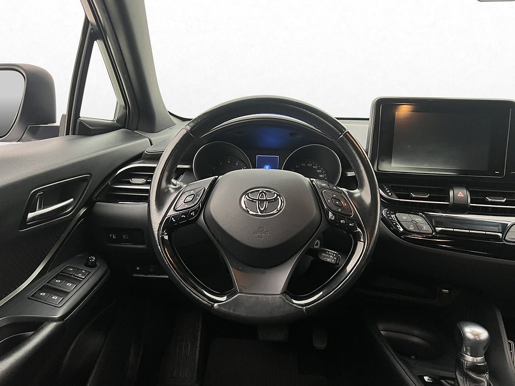 Vehicle Image 11