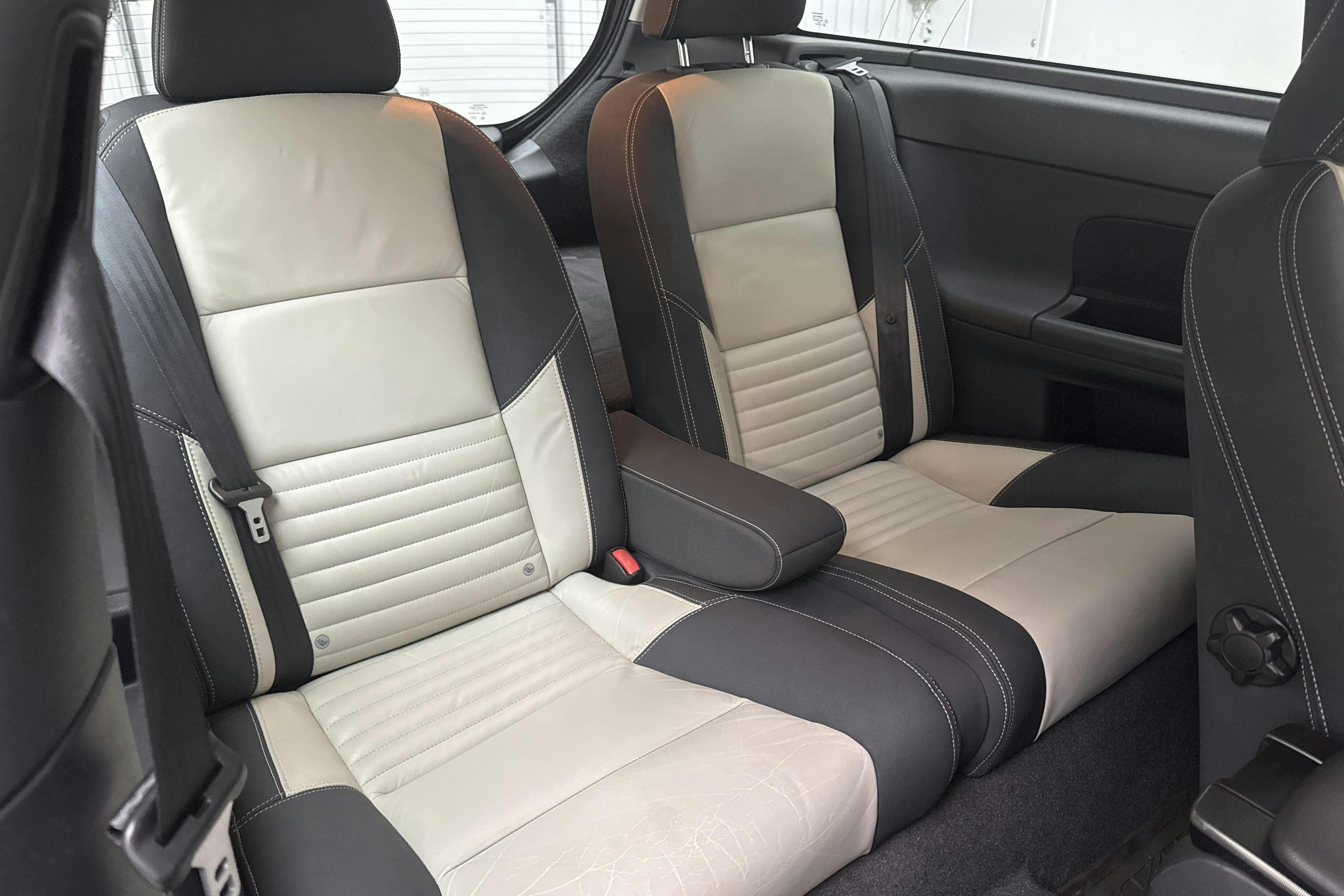 Vehicle Image 8