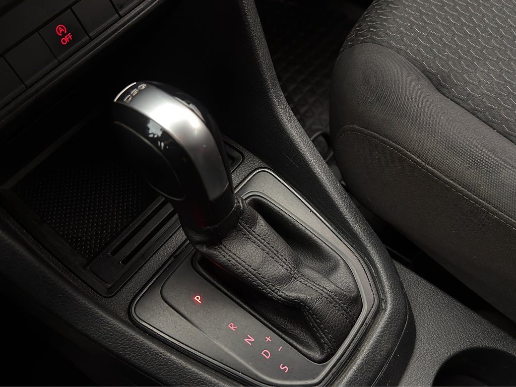 Vehicle Image 29