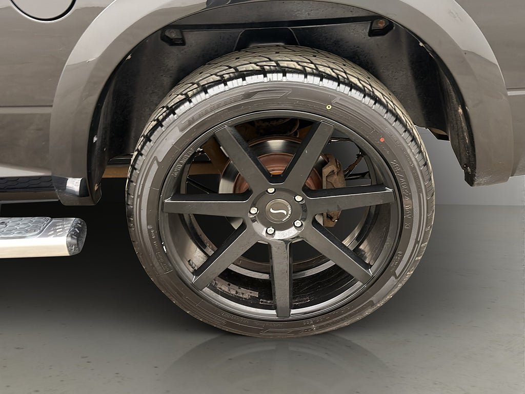 Vehicle Image 38