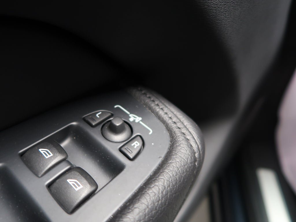 Vehicle Image 33