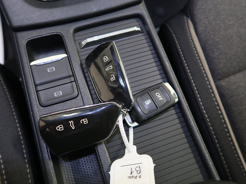 Vehicle Image 36