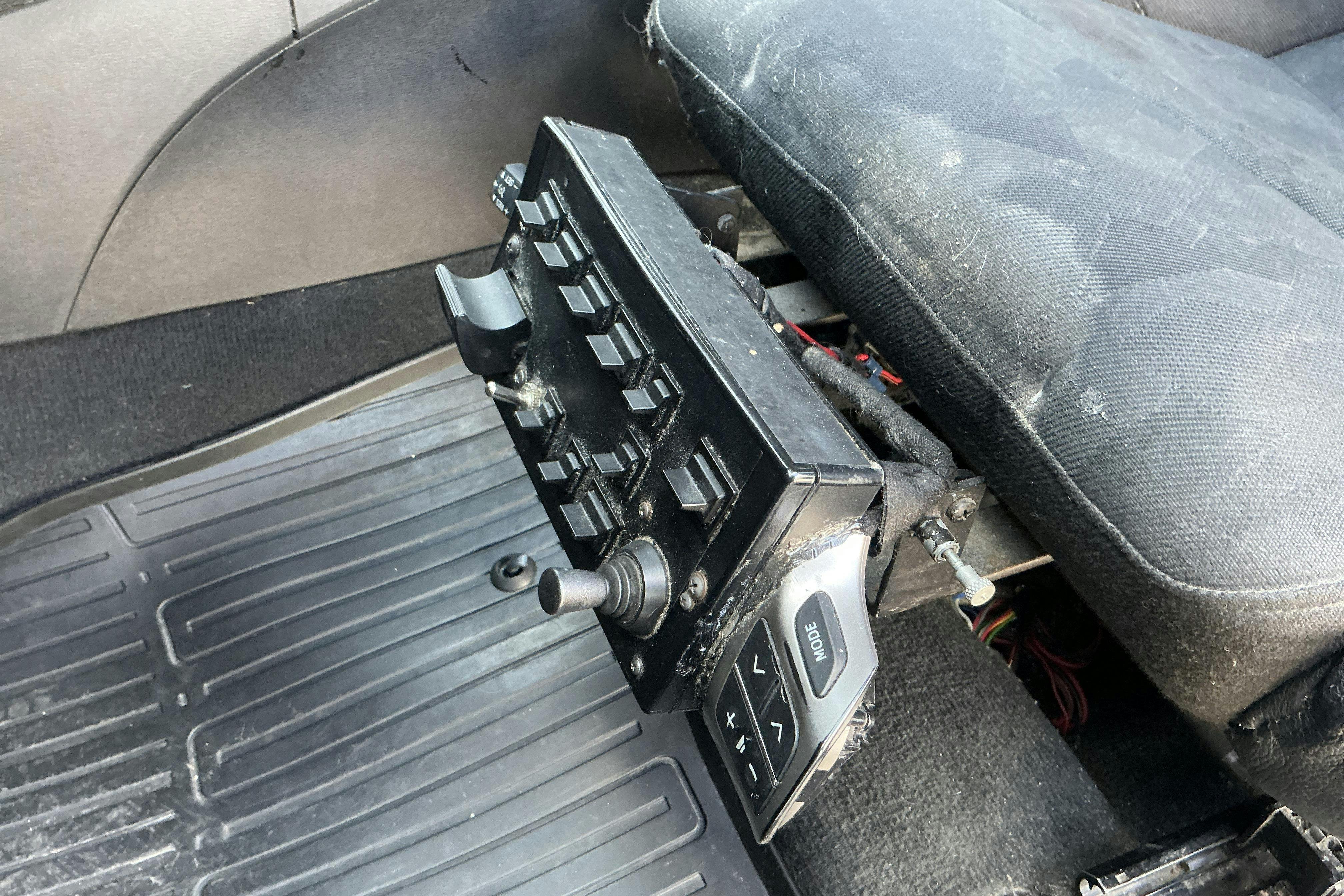 Vehicle Image 13