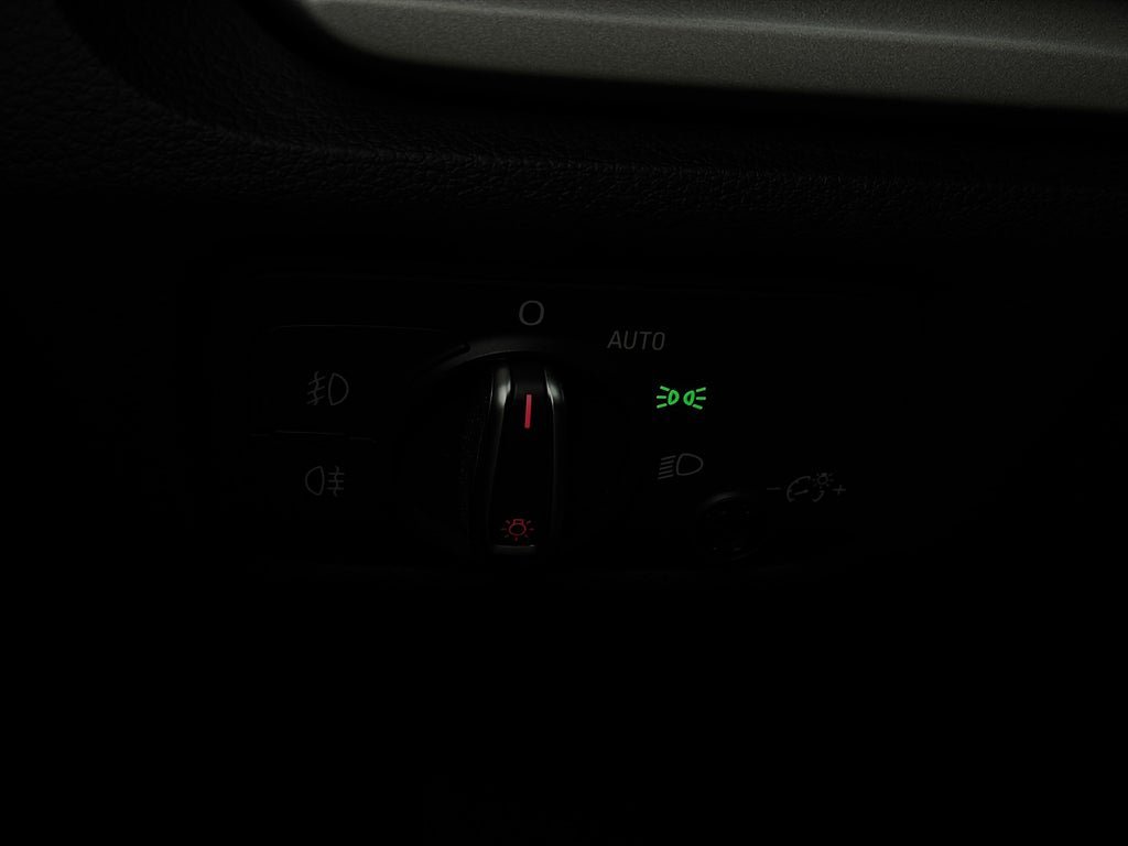 Vehicle Image 33