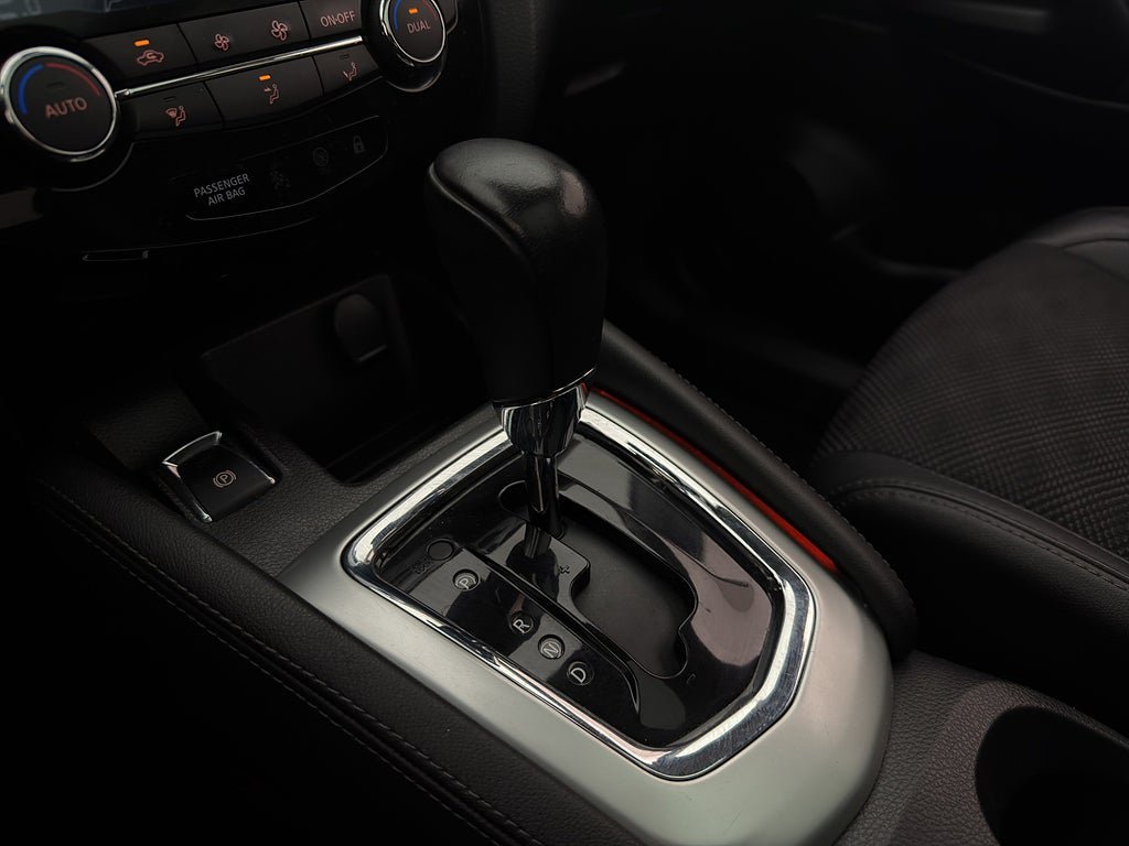 Vehicle Image 22