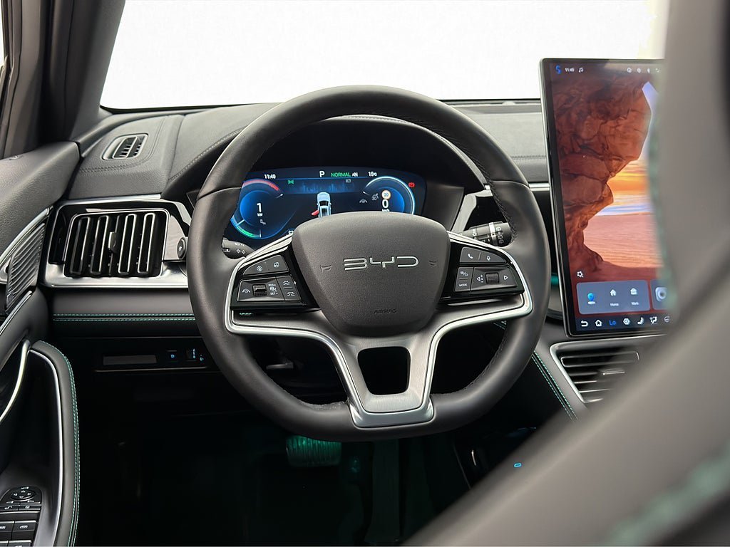 Vehicle Image 14