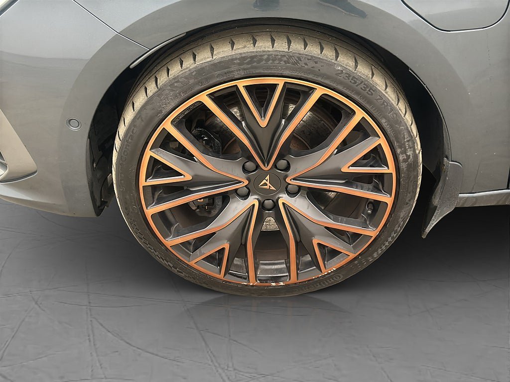 Vehicle Image 31