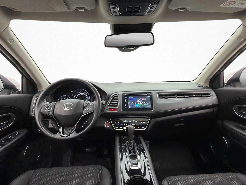 Vehicle Image 13