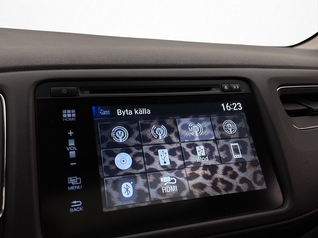 Vehicle Image 19