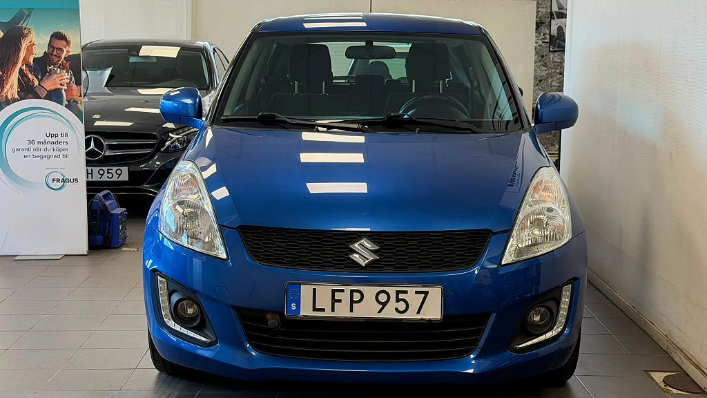 Vehicle Image 6