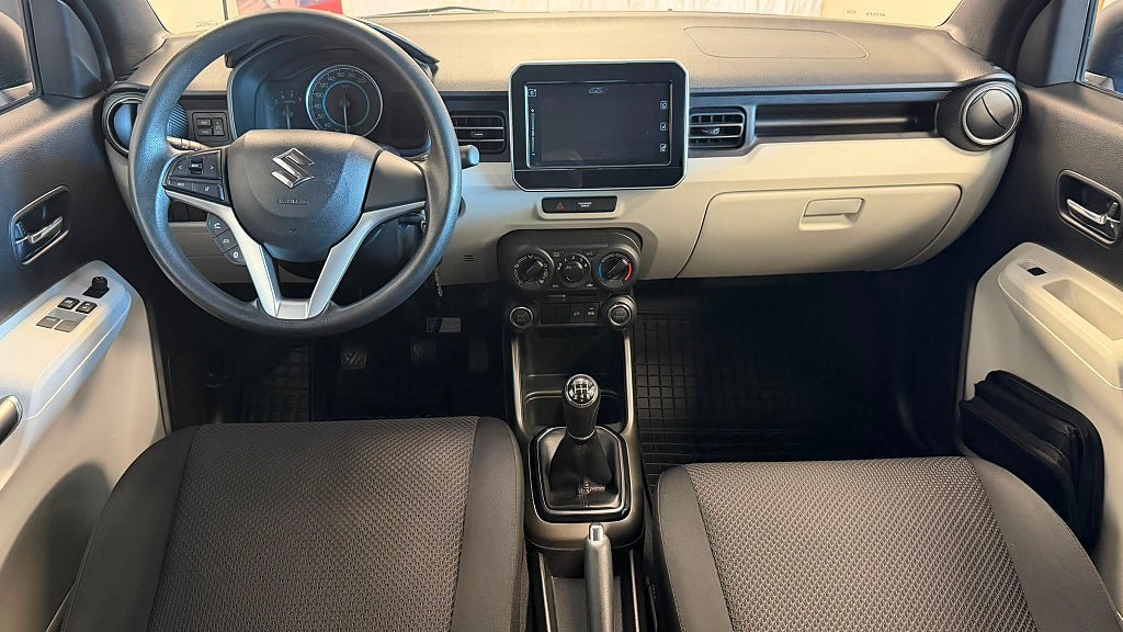 Vehicle Image 7