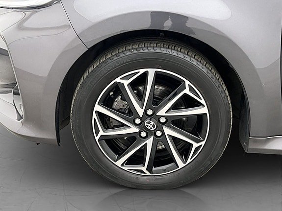Vehicle Image 30