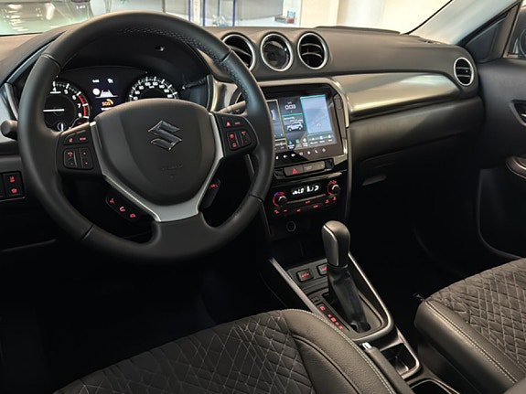 Vehicle Image 11