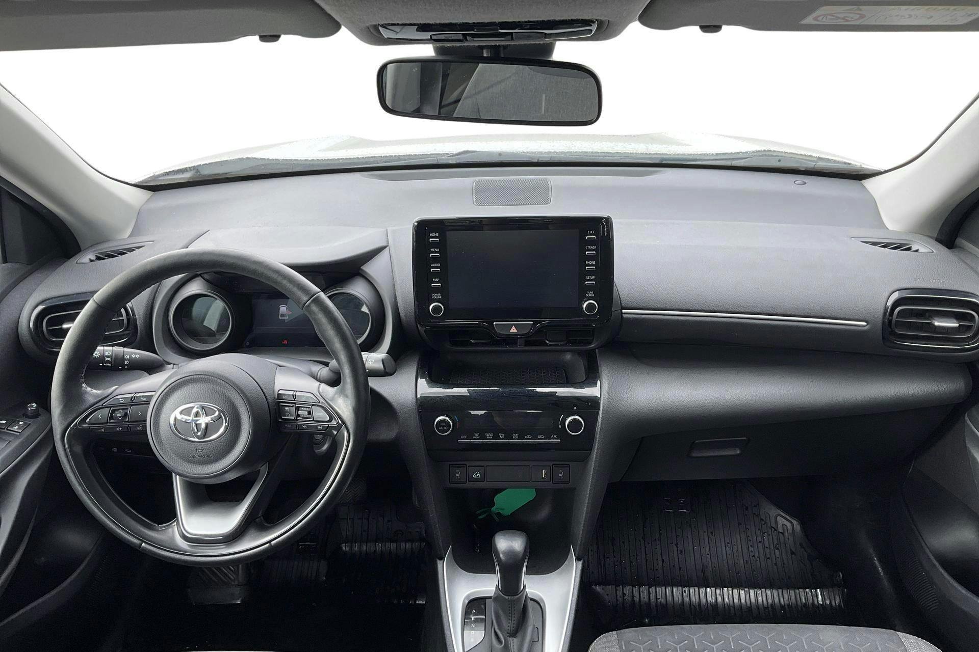 Vehicle Image 6