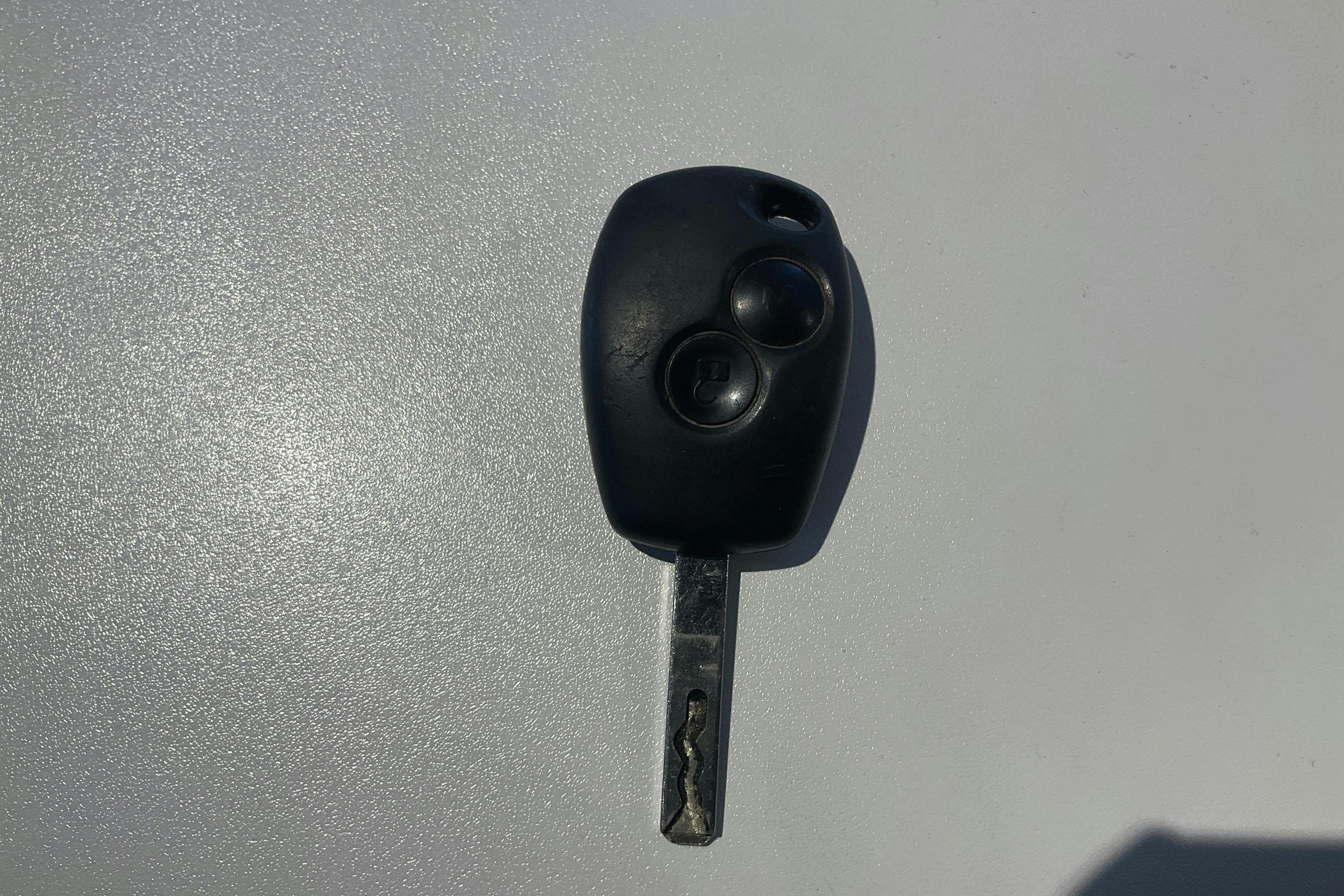 Vehicle Image 16