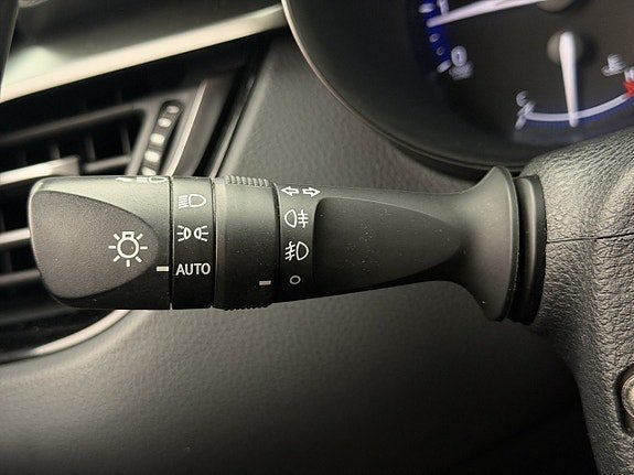 Vehicle Image 26