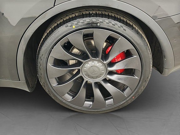 Vehicle Image 32