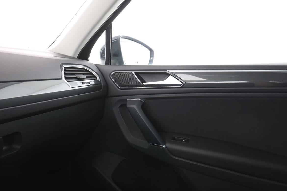Vehicle Image 40